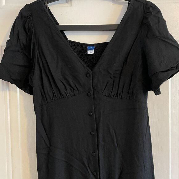 Old Navy Button Smocked Back Flutter Sleeve Dress M NWOT - Picture 1 of 9